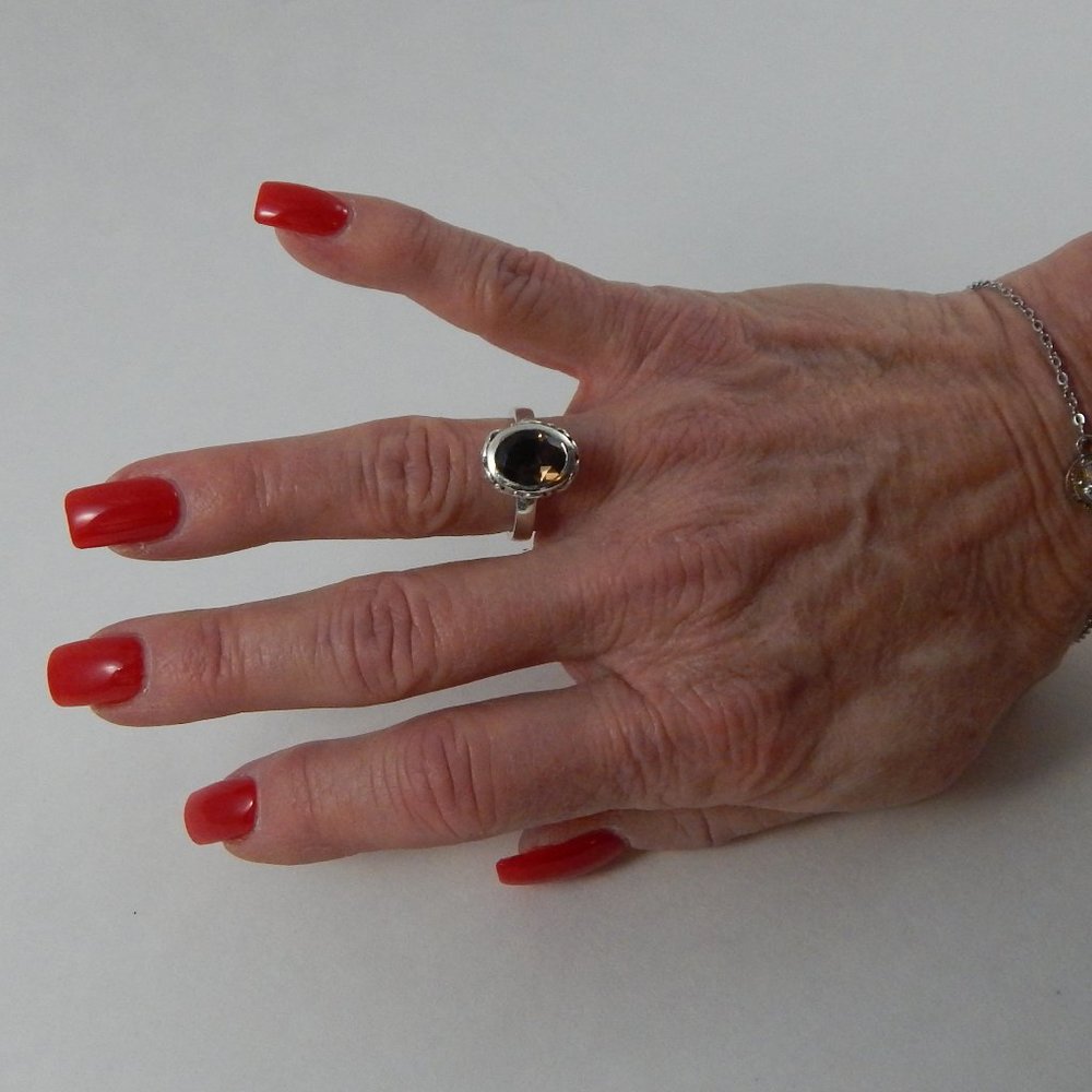 Silpada Ring R1384 Size 7 Oval Smoky Quartz Scroll Accented Setting